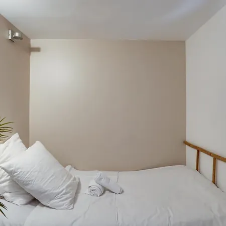 Appartamento Spacious, Bright And Beautifully Decorated Flat In Heart Of Marais Short Walk To Picaso Museum Parigi